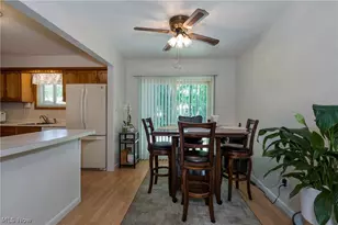 23630 Carriage Ln, North Olmsted, OH 44070 - Photo 18