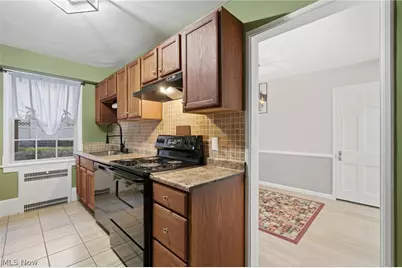 13500 Shaker Boulevard #203, Loveland, OH 44120 - Photo 4