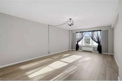 13500 Shaker Boulevard #203, Loveland, OH 44120 - Photo 12