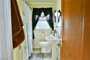 394 Meadowbrook Ave SE, Warren, OH 44483 - Photo 36