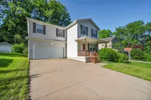 196 Olivet Ave, Akron, OH 44319 - Photo 2