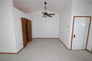 1327 Fox Run Dr, Boardman, OH 44512 - Photo 8