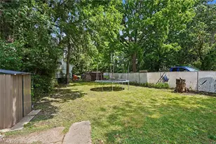 811 E Crosier St, Akron, OH 44306 - Photo 20