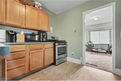 811 E Crosier Street, Akron, OH 44306 - Photo 2