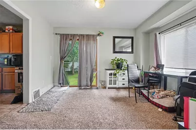 811 E Crosier Street, Akron, OH 44306 - Photo 6