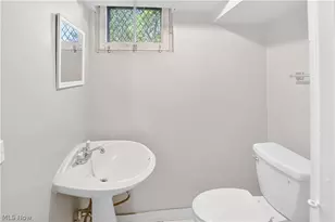 11015 Wade Park Ave, Loveland, OH 44106 - Photo 36