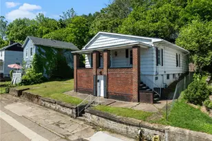 1923 Guernsey St, Bellaire, OH 43906 - Photo 2