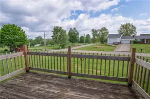 4544 Lakeknoll St, Louisville, OH 44641 - Photo 38