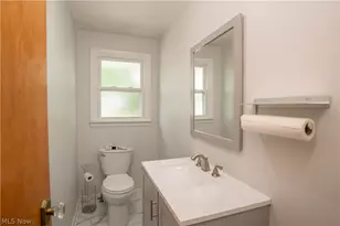 4544 Lakeknoll St, Louisville, OH 44641 - Photo 18