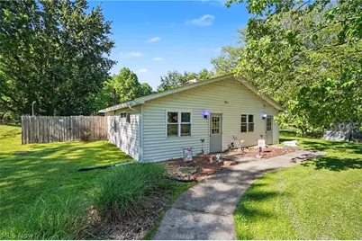 4250 Herr Fieldhouse Road, Worthington, OH 44470 - Photo 2