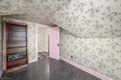 748 E Main Street, Ravenna, OH 44266 - Photo 30