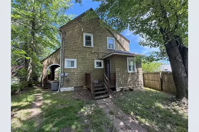 918 Frederick Boulevard, Akron, OH 44320 - Photo 2
