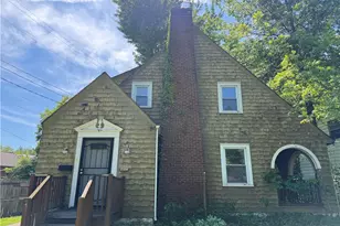 918 Frederick Blvd, Akron, OH 44320 - Photo 1
