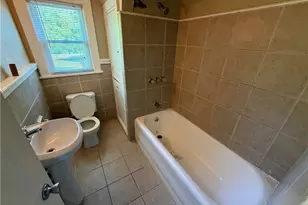 918 Frederick Blvd, Akron, OH 44320 - Photo 16