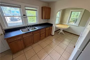 918 Frederick Blvd, Akron, OH 44320 - Photo 12