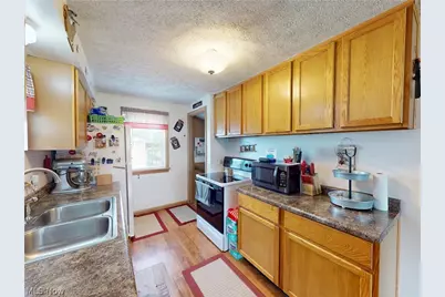 1521 27th Street NE, Canton, OH 44714 - Photo 8