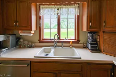9775 W Bloom Road, Port Clinton, OH 43449 - Photo 18