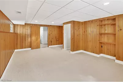 317 E 312th Street, Willowick, OH 44095 - Photo 24
