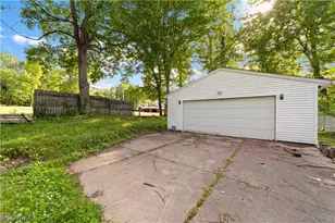 41511 Hazelwood St, Elyria, OH 44035 - Photo 16