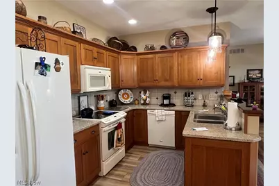 203 Heritage Crossing SE, Sugarcreek, OH 44681 - Photo 22