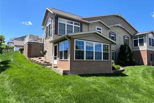203 Heritage Crossing SE, Sugarcreek, OH 44681 - Photo 8