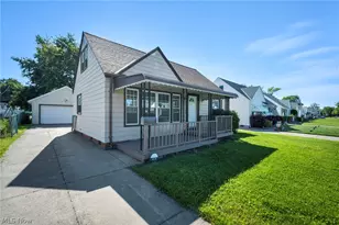 424 E 308th St, Willowick, OH 44095 - Photo 8