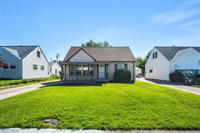 424 E 308th Street, Willowick, OH 44095 - Photo 6