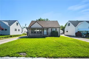 424 E 308th St, Willowick, OH 44095 - Photo 6
