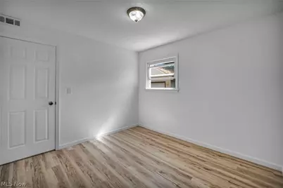 424 E 308th Street, Willowick, OH 44095 - Photo 32