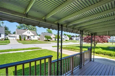 424 E 308th Street, Willowick, OH 44095 - Photo 4