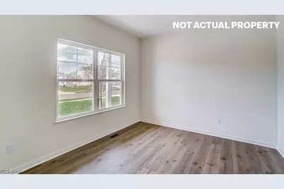 3704 Aileen Way, Zanesville, OH 43701 - Photo 4