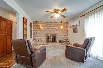 317 E Linwood Avenue, Akron, OH 44301 - Photo 10