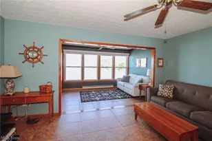 230 W Lakeshore Dr, Port Clinton, OH 43452 - Photo 2