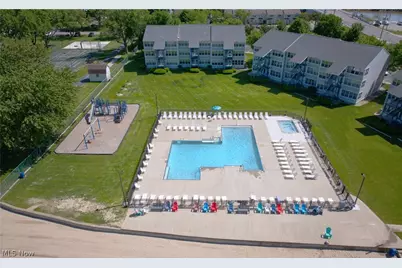 230 W Lakeshore Drive #F, Port Clinton, OH 43452 - Photo 16