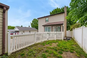 274 Alpha Ave, Akron, OH 44312 - Photo 8
