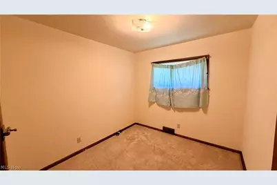 1101 Fess Avenue, Akron, OH 44307 - Photo 6