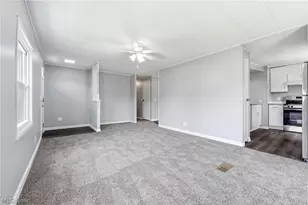 490 Arabian Ct, LaGrange, OH 44050 - Photo 6