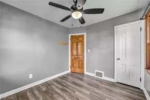 208 Longfellow St, Elyria, OH 44035 - Photo 22