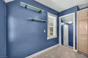 208 Longfellow St, Elyria, OH 44035 - Photo 10