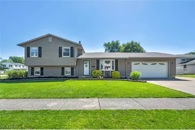 127 Edgefield Drive, Elyria, OH 44035 - Photo 2