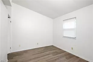 1927 Preston Ave, Akron, OH 44305 - Photo 10