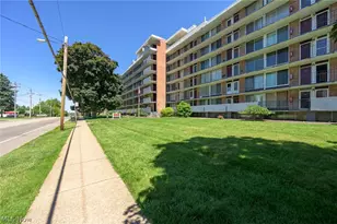 2331 E Market St, Akron, OH 44312 - Photo 18