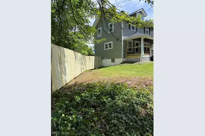 569 Barwell Street, Akron, OH 44303 - Photo 4