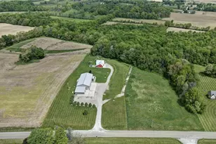 7839 Chestnut Ridge Rd NW, Beach City, OH 44608 - Photo 4