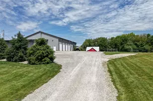7839 Chestnut Ridge Rd NW, Beach City, OH 44608 - Photo 8