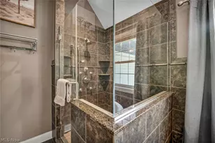7125 Bridlewood Dr, Concord Twp, OH 44077 - Photo 30