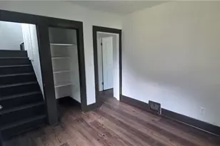 804 Work Dr, Akron, OH 44320 - Photo 6