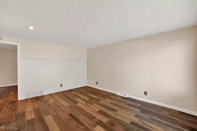 1239 E 332nd Street, Eastlake, OH 44095 - Photo 16