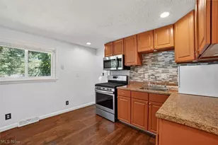 1239 E 332nd St, Eastlake, OH 44095 - Photo 22