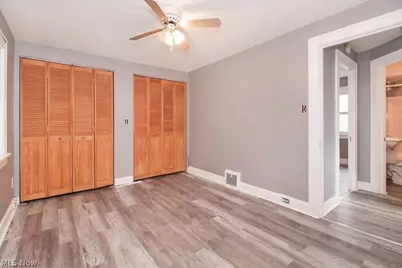 4520 Kenmore Avenue, Parma, OH 44134 - Photo 14